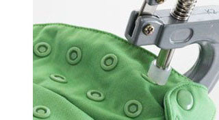 How to Attach Plastic Snaps to Clothing and Baby Diapers (Tutorial)
