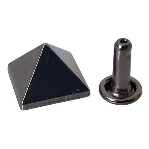 Pyramid Rivets (50 Sets)